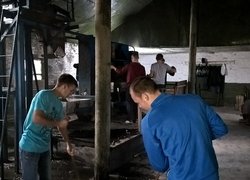 Студенти-механіки вивчали особливості переробки плодів