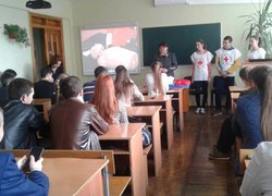 Допоможи іншим. Приєднуйся до руху «Червоного Хреста»