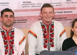 Свою Україну любіть!