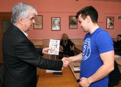 Свою Україну любіть!