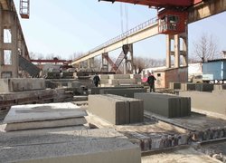 Менеджери продовжують вивчати управлінський досвід на промислових підприємствах