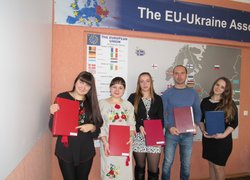 Вітаємо із захистом магістрів спеціальності «менеджмент зовнішньоекономічної діяльності»