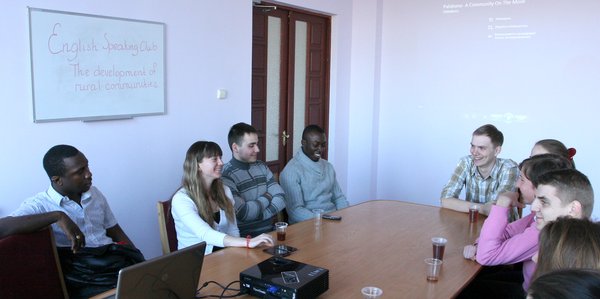 Вивчай іноземну мову разом із Speaking Club Уманського НУС!