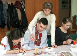 Майстер - клас із писанкарства