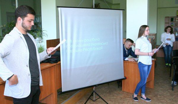 Бути інтелектуалом завжди модно!