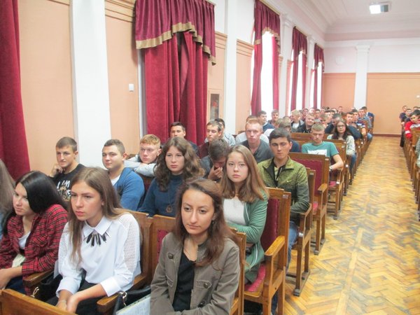 Зустріч з ректором: перспективи розвитку для першокурсників