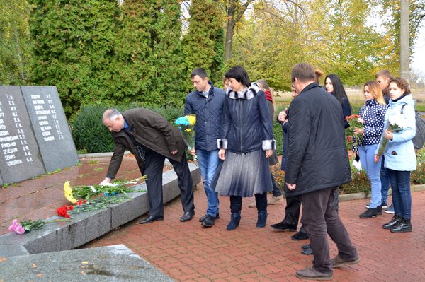 Ми подвиг пам’ятаємо і в серці бережемо