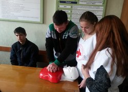 Зустріч студентів факультету менеджменту з головою Уманської міськрайонної організації Товариства Червоного Хреста