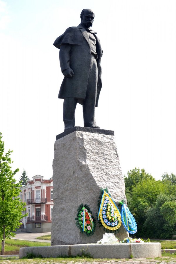 Схилімо голови перед невмирущим Кобзарем!