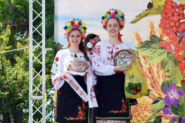«Нивка» підкорила гостей і учасників фестивалю «Монастирищенські закаблуки»