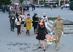 Схилімо голову перед пам’яттю полеглих!