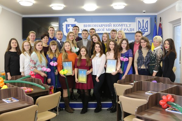 Студенти Уманського НУС отримали нагороди від міського голови м. Умані