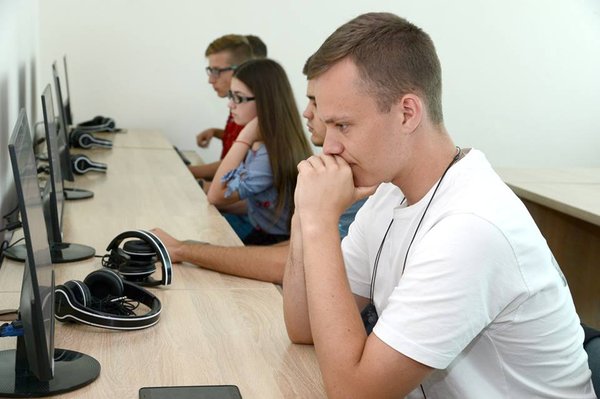 Допомагати університету – то велика честь