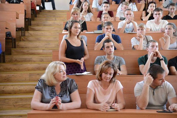 Допомагати університету – то велика честь