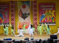 Весна надихає творити