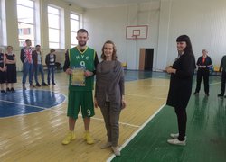 Вітаємо збірні команди Уманського НУС з баскетболу!