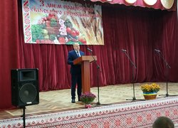 Творчі колективи Уманського НУС привітали працівників Уманського району з професійним святом