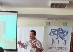 В Уманському НУС фахівці з Ізраїлю представили сучасні технології зберігання фруктів і ягід