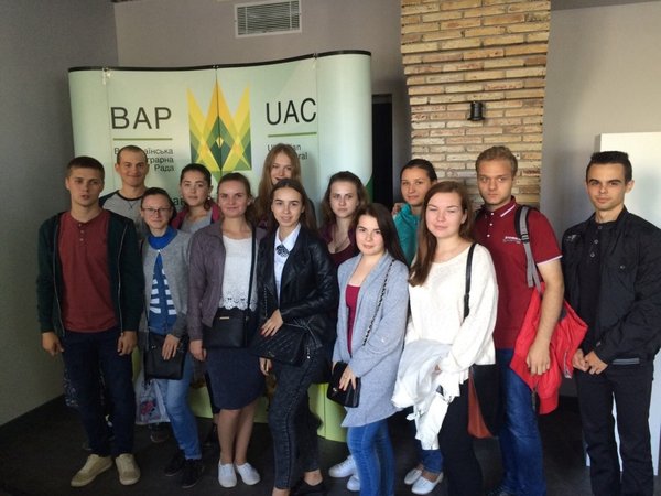 Компетентних менеджерів готують в Уманському національному університеті садівництва