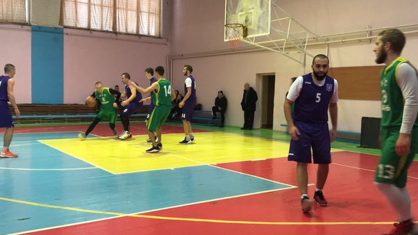 Вітаємо збірну команду баскетболістів університету з перемогою
