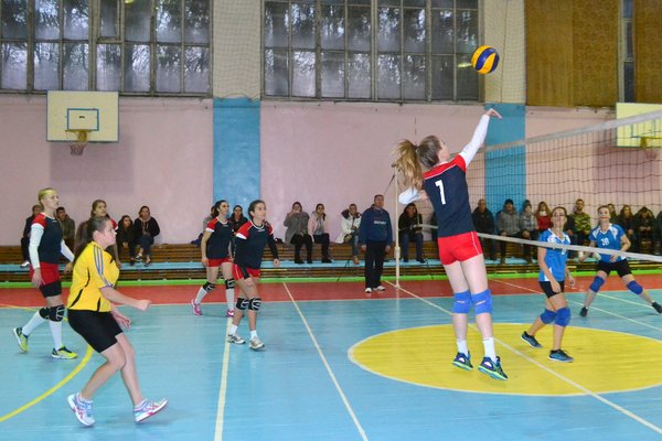 Участь волейболістів Уманського НУС у молодіжних іграх міста Умань