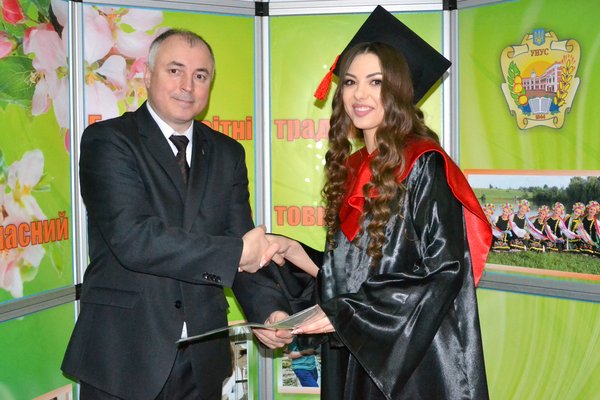Хай доля буде прихильною до вас, дорогі випускники!