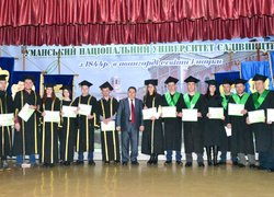 Хай доля буде прихильною до вас, дорогі випускники!