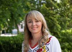 Нас єднає вишиванка