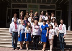 Нас єднає вишиванка