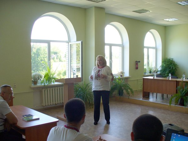 Вітальне слово ректора Олени Непочатенко