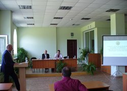 доповідає В’ячеслав Братішко