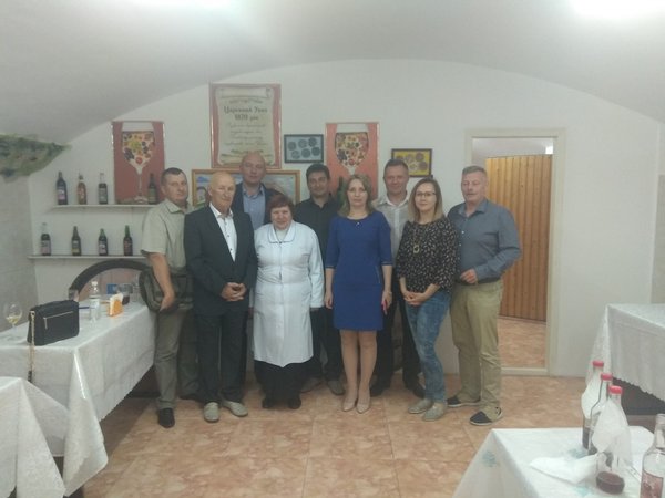 у дегустаційній залі з професором Анастасією Токар