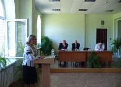 Доповідає Валентина Олексівна Мовчанюк