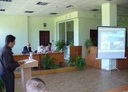 доповідає Дмитро Лонський