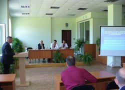 доповідає професор Богдан Добжанський