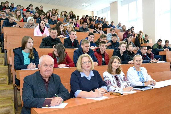 Нас мовою єднає любов до України