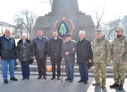 Ми пам’ятаємо подвиг Героїв минулих поколінь