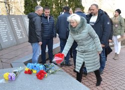 Ми пам’ятаємо подвиг Героїв минулих поколінь