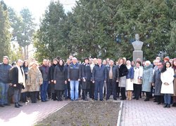 Ми пам’ятаємо подвиг Героїв минулих поколінь