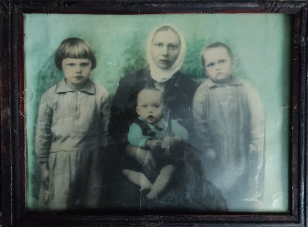 Родина Карпенків (Голодомор )