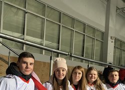 Візит на матч регулярного чемпіонату хокейної Суперліги