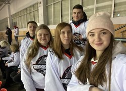 Візит на матч регулярного чемпіонату хокейної Суперліги
