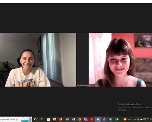 Speaking club unites young people from different countries