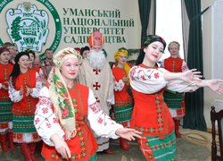 Проводжаємо рік старий, закликаємо новий
