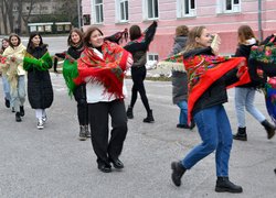 Українська хустка – оберіг на всі часи