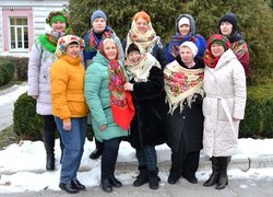 Українська хустка – оберіг на всі часи