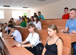 Першокурсники знайомляться з організацією освітнього процесу в Уманському національному університеті садівництва