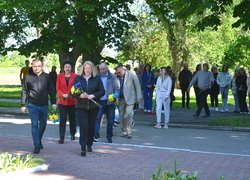 8 травня — День пам’яті та примирення в Україні.