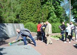 8 травня — День пам’яті та примирення в Україні.