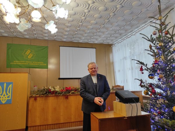 Відзначення досягнень та нові ініціативи Молодіжної ради Профспілки працівників АПК: безпека, підтримка та розвиток молоді
